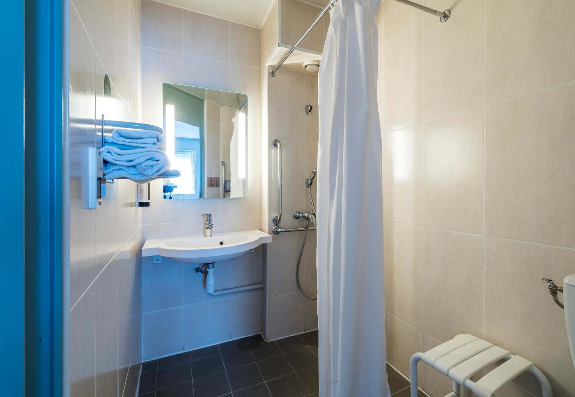 B&B Hotel Angers 2 Universite Beaucouzé Dış mekan fotoğraf